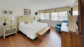 Relaxing Retreat Inviting Villa Pool Beach Access